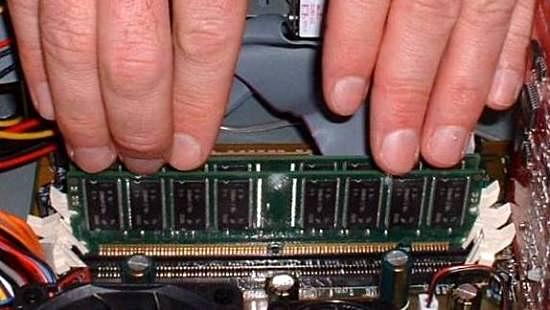 Computer Memory Upgrade - Finger Placement To Install SDRAM, DDR, DDR2